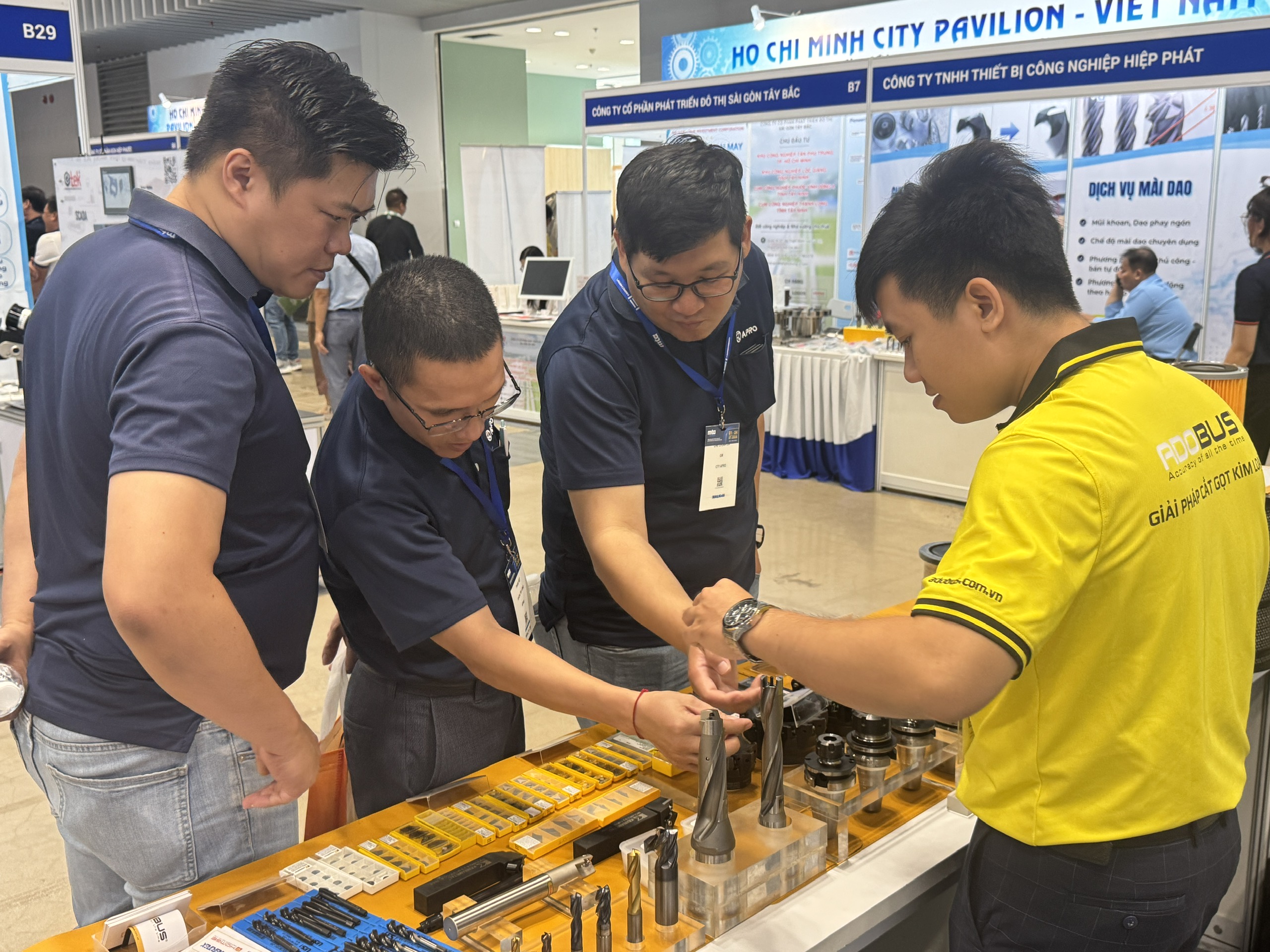 Adobus Khẳng Định Năng Lực Tại Triển Lãm Công Nghiệp Hỗ Trợ Và Kết Nối Cung Cầu Năm 2026 ADOBUS góp mặt tại Triển lãm công nghiệp hỗ trợ và Kết nối cung cầu, diễn ra trong khuôn khổ MTA Vietnam 2026